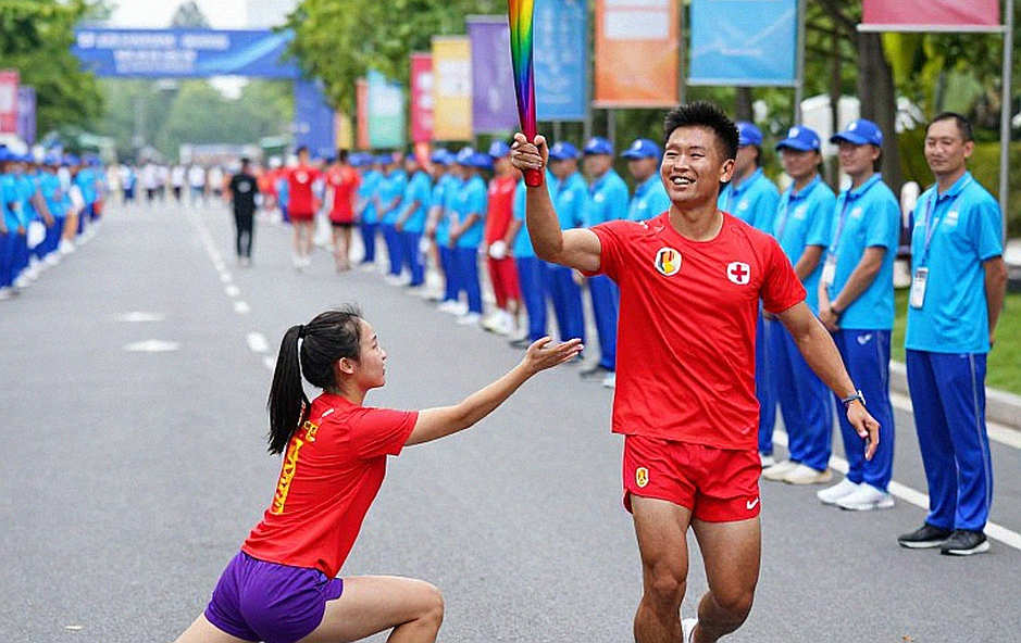Đình Bắc ghi dấu ấn, Công an Hà Nội vẫn thua Hà Nội FC 1-2: cùng một cánh trái, hai số phận