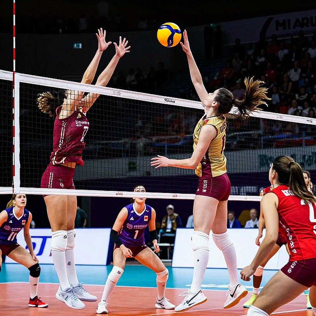 38-36 và bức tường chắn 12,5: SMU chấm dứt chuỗi 58 trận bất bại trên sân nhà của Pitt