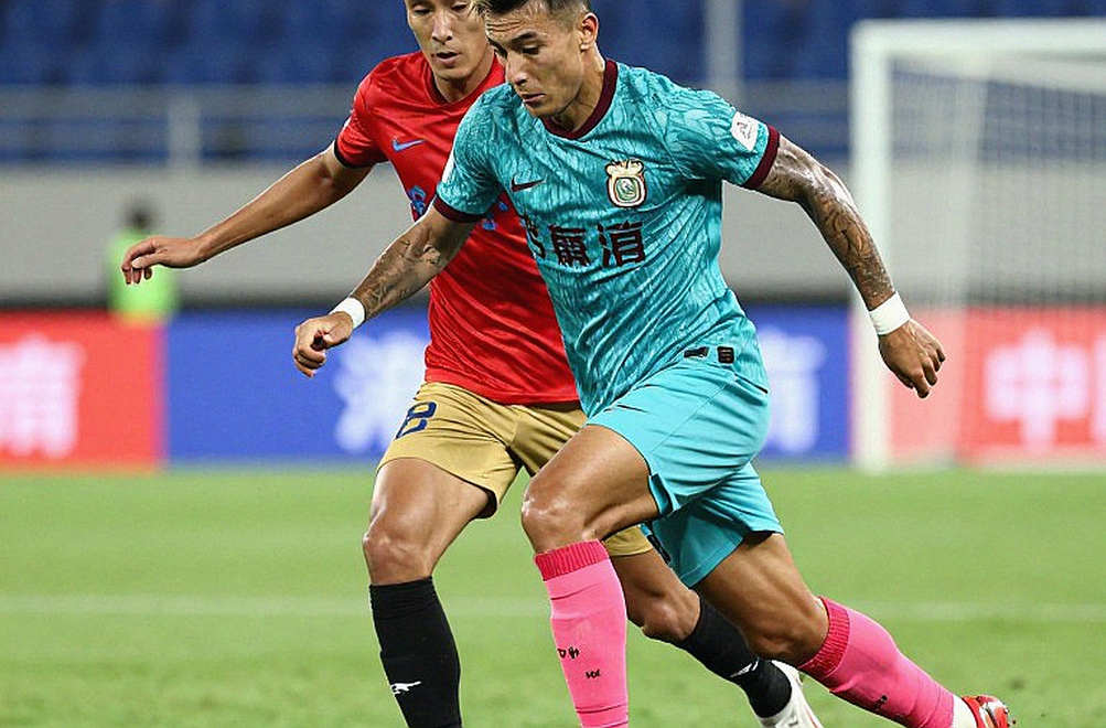 Ivan Toney và cột mốc 13 bàn sau 11 vòng: Khi Roshn League tự viết lại thước đo của chính nó