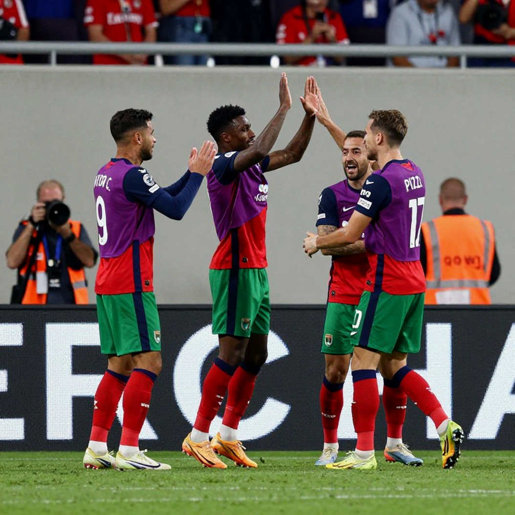 Trợ lý HLV tuyển Anh: 'Kane sút bóng tốt hơn Ronaldo' — giải mã tín hiệu từ sân tập