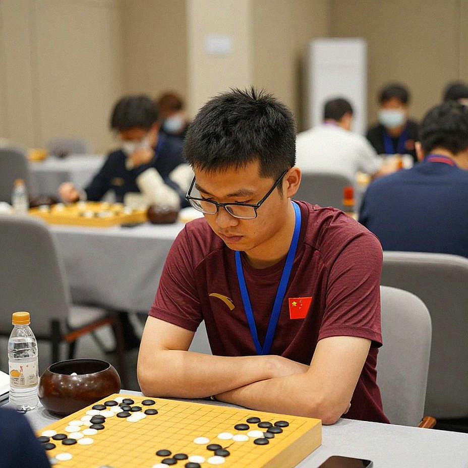 ChessBase Magazine #225 Ra Mắt Với Phân Tích Chi Tiết Từ Giải Cờ Prague 2026