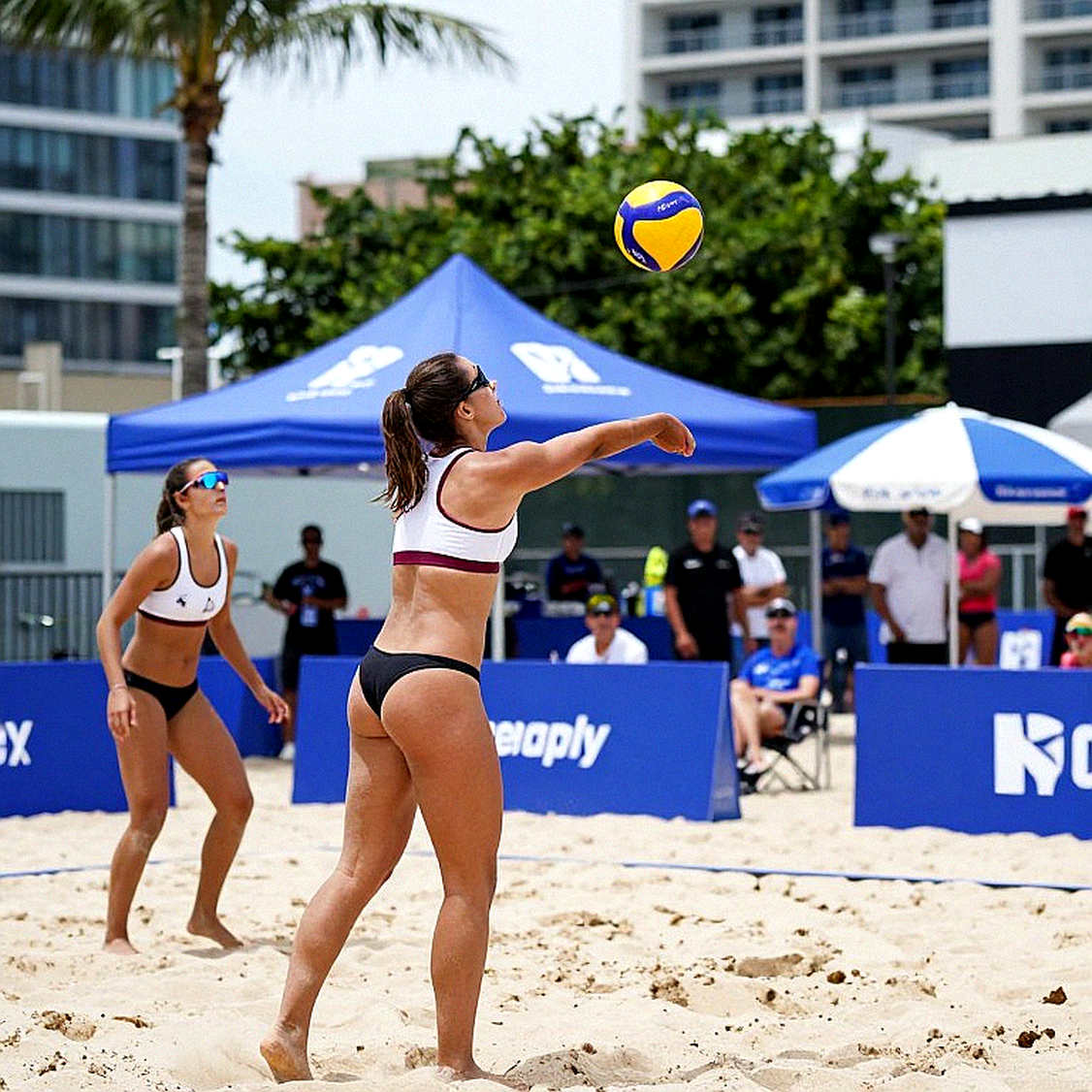 Binh chủng Thông tin vô địch bóng chuyền nữ quốc gia 2026: danh hiệu thứ 13 và bài học từ một người chuyền hai từng bị bỏ quên
